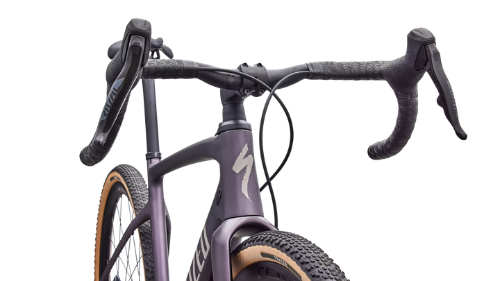Specialized Diverge 4 Expert gravel bike in Nebula Metallic/Sandstone Metallic, head tube detail