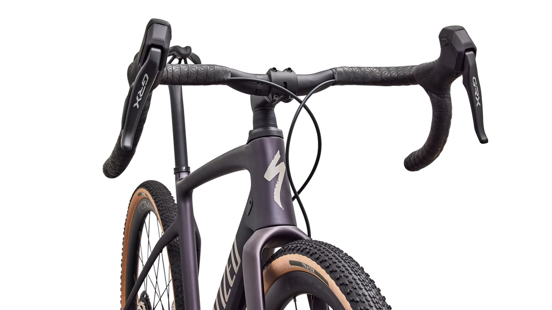 Specialized Diverge 4 Expert Di2 gravel bike in Nebula Metallic/Sandstone Metallic, head tube detail