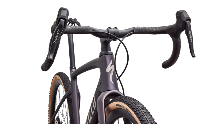 Specialized Diverge 4 Expert Di2 gravel bike in Nebula Metallic/Sandstone Metallic, head tube detail