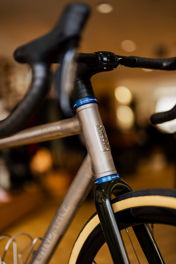 Landrace Tupelo V2 105 Di2 Full Build (In Store-one only) Size Large