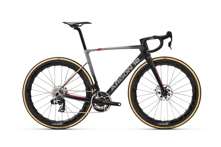 Argon 18 Sum Pro, Titanium / Racing Red, SRAM RED AXS