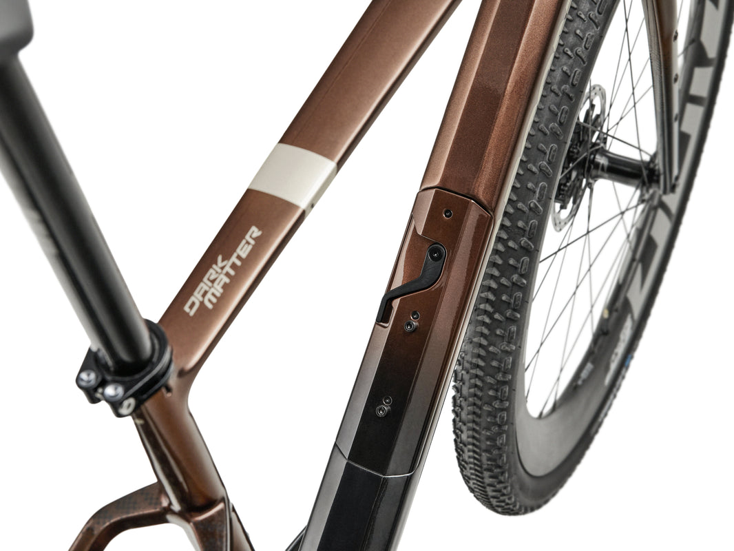 Integrated downtube storage door on the Argon 18 Dark Matter