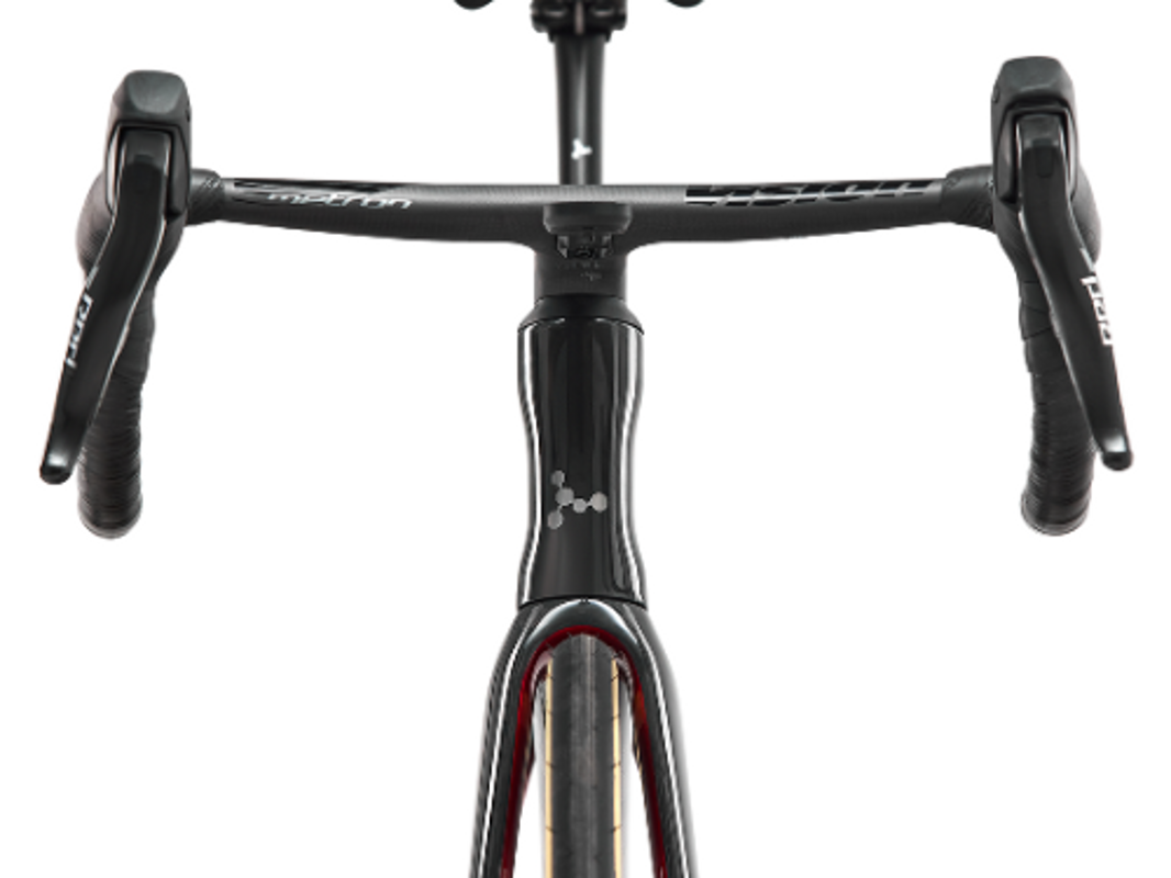 Hourglass-shaped headtube on the Argon 18 Sum Pro