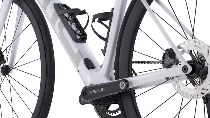 BMC Teammachine 01 AMP TWO e-road bike in Metallic White, view 4 of 5