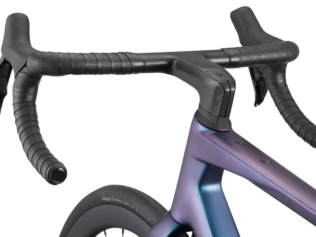 BMC Roadmachine 01 ONE – ICS Carbon Evo Cockpit
