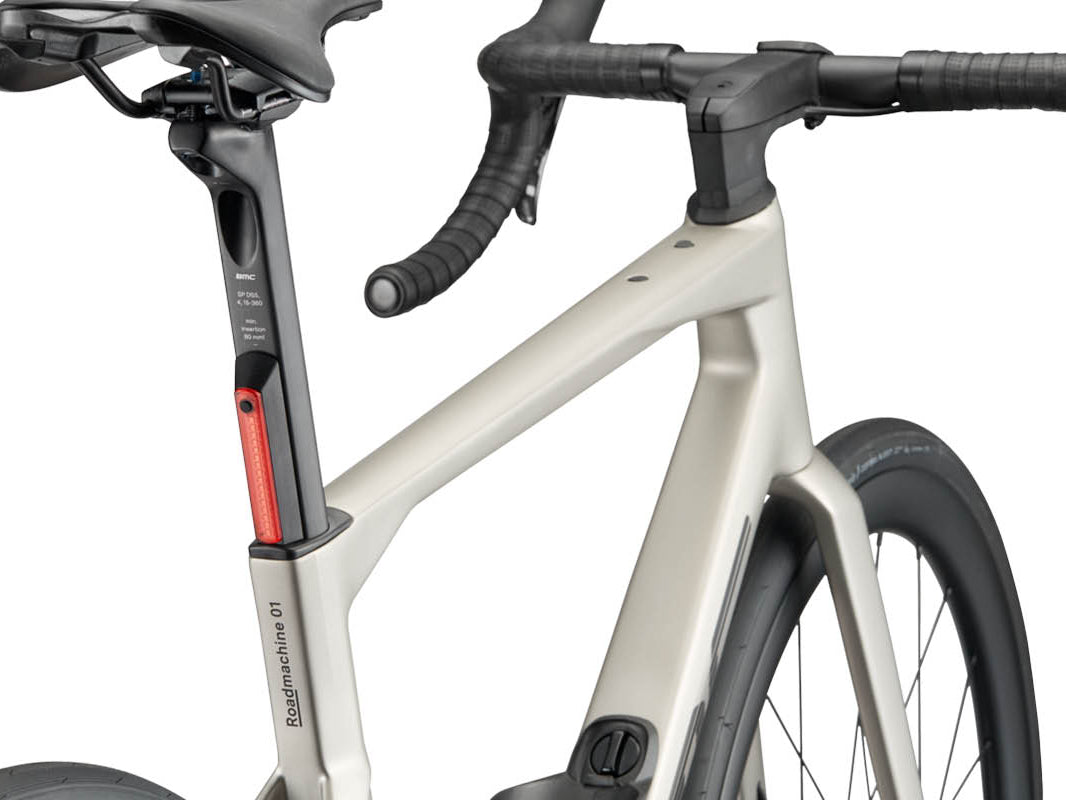 BMC Roadmachine 01 THREE – Integrated Rear Light