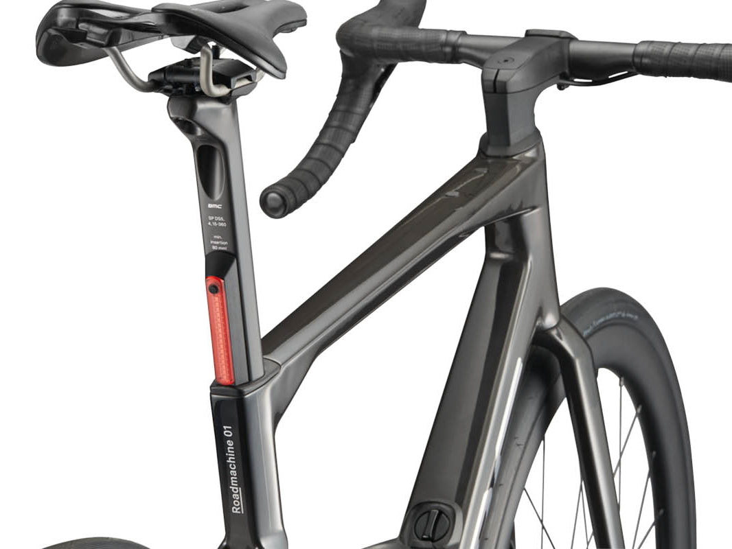BMC Roadmachine 01 TWO – Integrated Rear Light