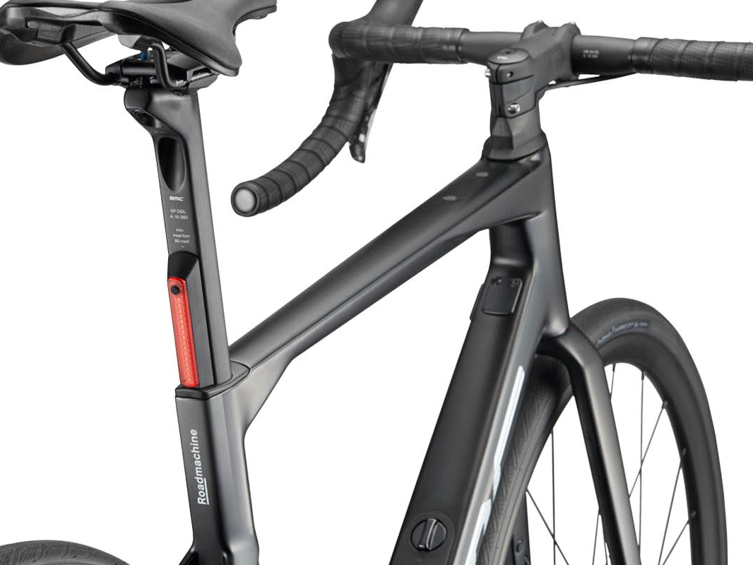 BMC Roadmachine ONE – Integrated Rear Light