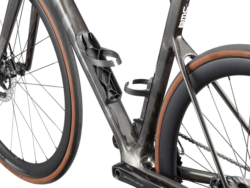 BMC Aerocore integrated bottle cages