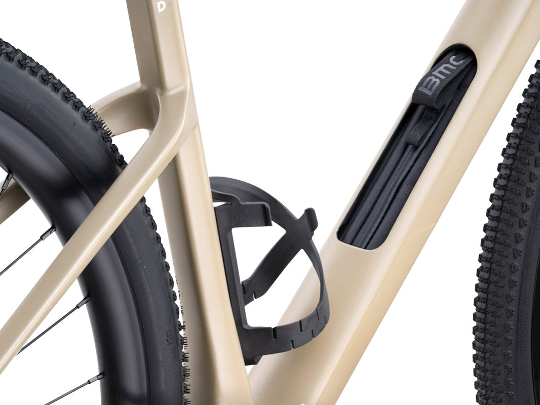 BMC URS TWO down tube storage