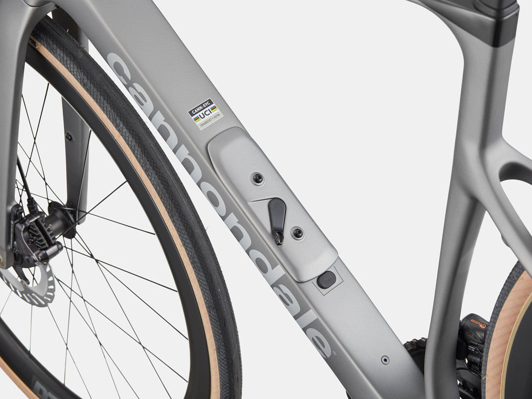 StashPort downtube storage on the Cannondale Synapse Carbon 2