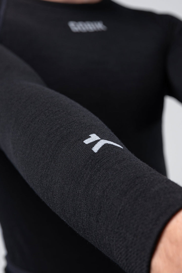 Gobik Winter Merino Long Sleeve Base Layer Coal - detail