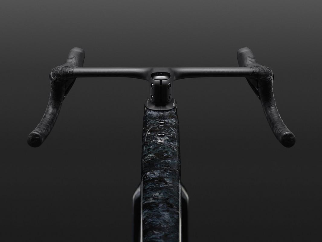 Roval Terra integrated cockpit on the Specialized Crux 5